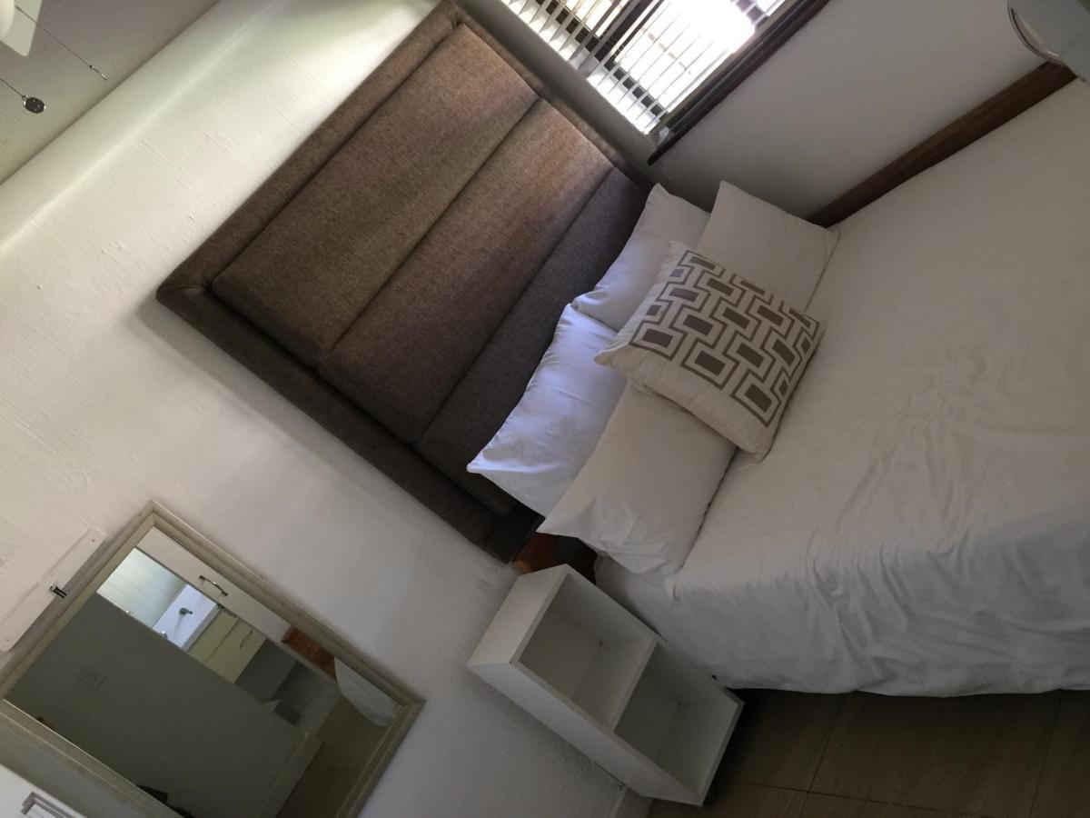 Cabanas Del Mar Amanzimtoti Luaran gambar