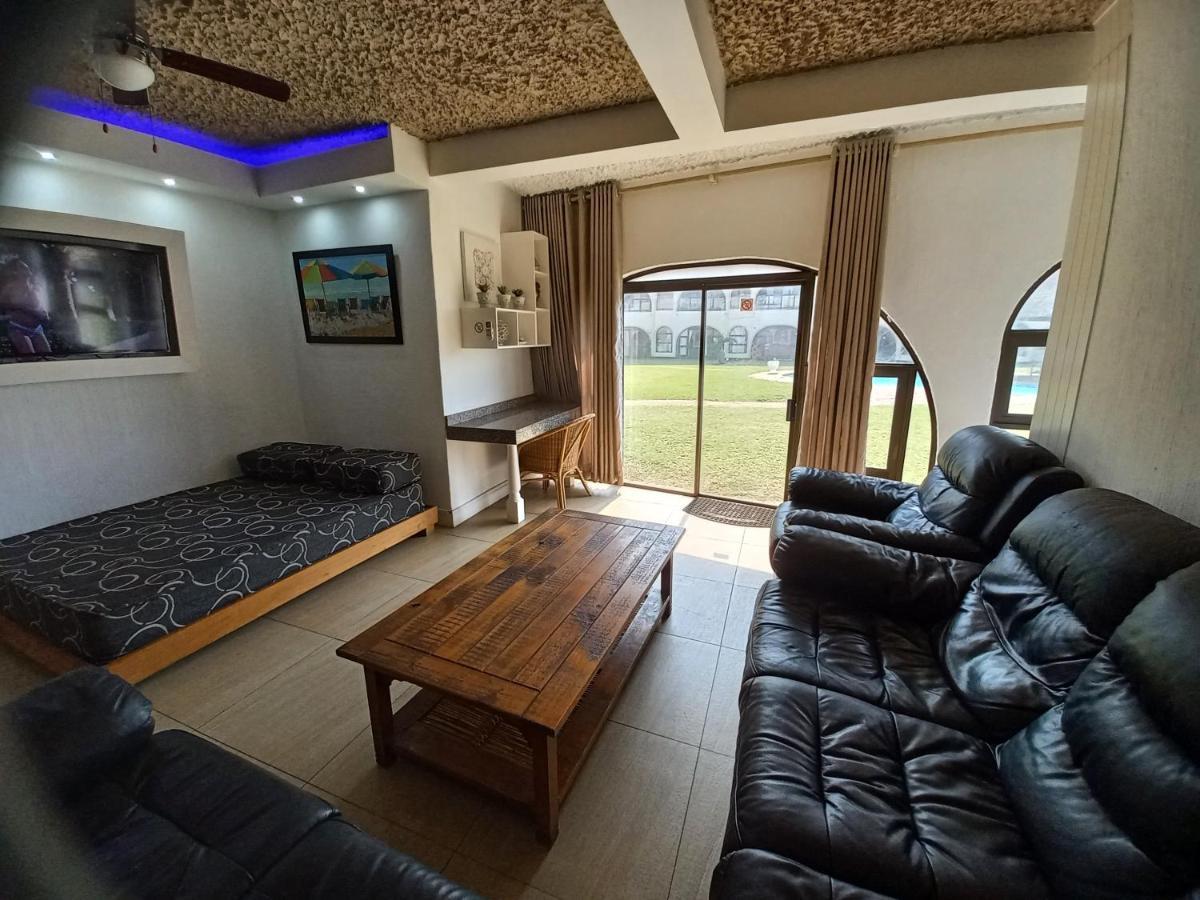 Cabanas Del Mar Amanzimtoti Luaran gambar